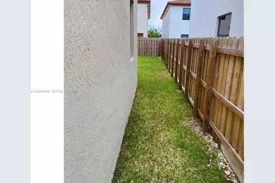 132 NE 24th Ave, Homestead, FL 33033 - Photo 22