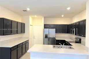 132 NE 24th Ave, Homestead, FL 33033 - Photo 8