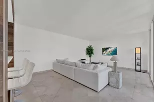 4201 Collins Ave, Miami Beach, FL 33140 - Photo 16