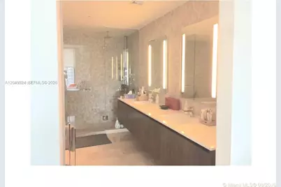 68 SE 6th St #2007, Miami, FL 33131 - Photo 6