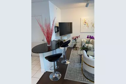 1330 West Ave #2212, Miami Beach, FL 33139 - Photo 4