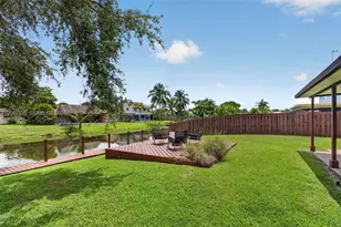 11861 NW 41st St, Sunrise, FL 33323 - Photo 10