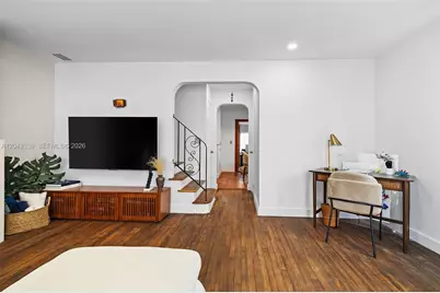 642 86th St, Miami Beach, FL 33141 - Photo 8