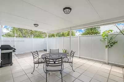 944 SW 10th Avenue, Miami, FL 33130 - Photo 30
