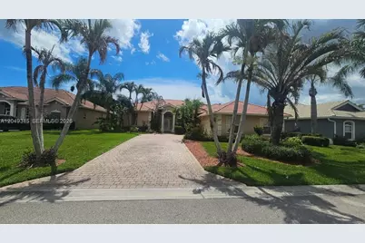 415 NW Dover Ct, Port Saint Lucie, FL 34983 - Photo 2