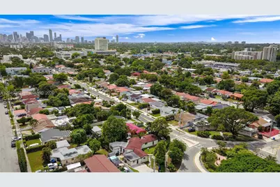3080 SW 5th St, Miami, FL 33135 - Photo 6