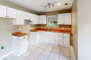 2760 NW 58th St, Miami, FL 33142 - Photo 10