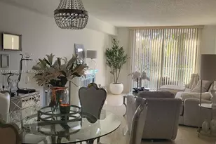 5099 NW 7th St, Miami, FL 33126 - Photo 2