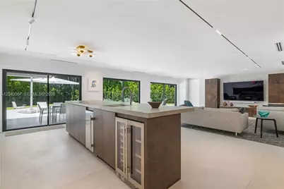 7180 E Lago Dr, Coral Gables, FL 33143 - Photo 22