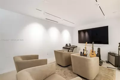 7180 E Lago Dr, Coral Gables, FL 33143 - Photo 4