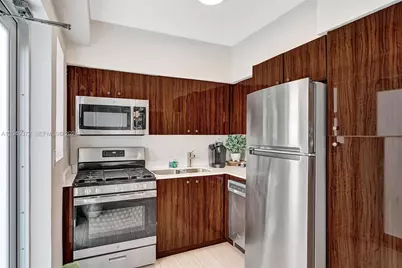 1415 16th St #2, Miami Beach, FL 33139 - Photo 14
