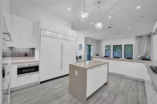 5742 E Brookfield Cir E, Hollywood, FL 33312 - Photo 6