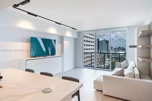 325 S Biscayne Blvd, Miami, FL 33131 - Photo 6