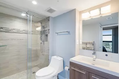 20515 E Country Club Dr #2044, Aventura, FL 33180 - Photo 14