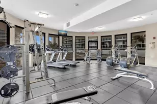 20515 E Country Club Dr, Aventura, FL 33180 - Photo 40