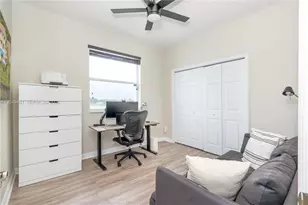 13724 SW 52nd St, Miramar, FL 33027 - Photo 24