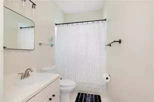 13724 SW 52nd St, Miramar, FL 33027 - Photo 28