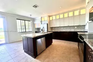 27448 SW 143rd Ct, Homestead, FL 33032 - Photo 2