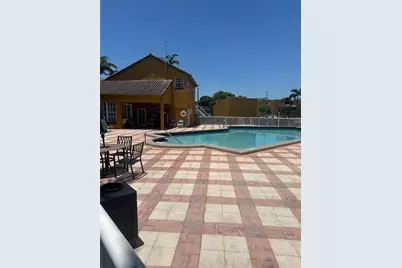 9741 Fontainebleau Blvd #H109, Miami, FL 33172 - Photo 16