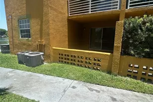9741 Fontainebleau Blvd, Miami, FL 33172 - Photo 14