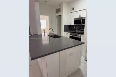 18344 NW 68th Ave #F, Hialeah, FL 33015 - Photo 4
