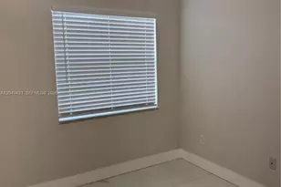 18344 NW 68th Ave, Hialeah, FL 33015 - Photo 18