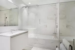 1000 Biscayne Blvd, Miami, FL 33132 - Photo 24