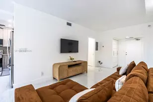 301 174th St, Sunny Isles Beach, FL 33160 - Photo 10