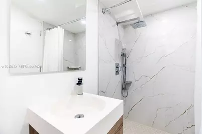 301 174th St #L05, Sunny Isles Beach, FL 33160 - Photo 30