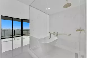 700 NE 24th St, Miami, FL 33137 - Photo 16