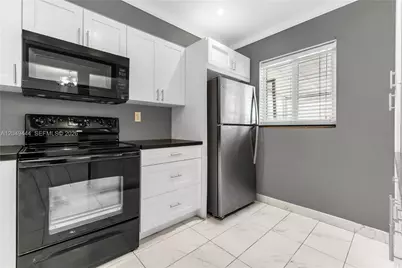 22334 SW 103rd Ct, Cutler Bay, FL 33190 - Photo 10