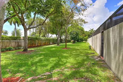 8124 SW 87th Ter, Miami, FL 33143 - Photo 38