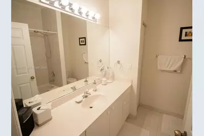 2728 NE 3rd Ct #206, Homestead, FL 33033 - Photo 6
