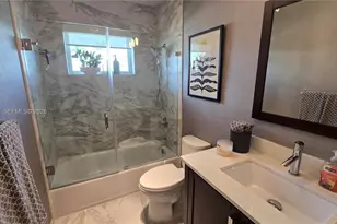 800 Polk St, Hollywood, FL 33019 - Photo 10