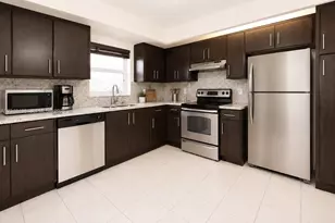 687 SE 22nd Dr, Homestead, FL 33033 - Photo 16