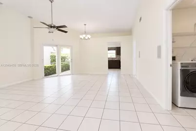 687 SE 22nd Dr, Homestead, FL 33033 - Photo 2