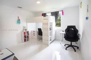 10950 NW 82nd St, Doral, FL 33178 - Photo 14