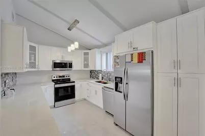 4541 SW 26th Ter #0, Dania Beach, FL 33312 - Photo 44