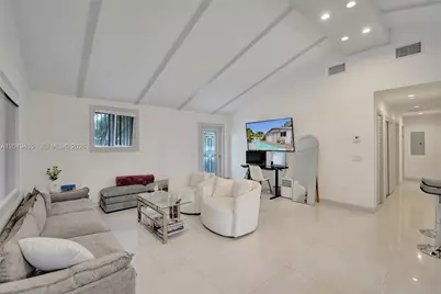 4541 SW 26th Ter #0, Dania Beach, FL 33312 - Photo 12