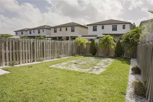 25540 SW 108th Ct, Homestead, FL 33032 - Photo 4