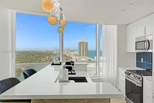 4401 Collins Ave, Miami Beach, FL 33140 - Photo 16