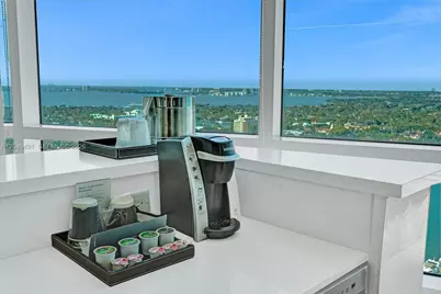 4401 Collins Ave #2915, Miami Beach, FL 33140 - Photo 22