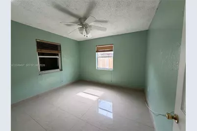 1061 E 20th St, Hialeah, FL 33013 - Photo 8