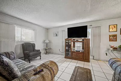 735 NW 8th Ct, Florida City, FL 33034 - Photo 6