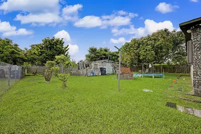 735 NW 8th Ct, Florida City, FL 33034 - Photo 18