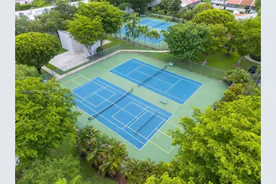8087 SW 86th Ter #0, Miami, FL 33143 - Photo 12