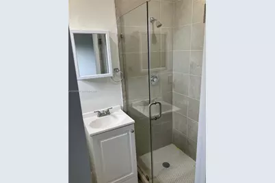467 NW 8th St #4, Miami, FL 33136 - Photo 6
