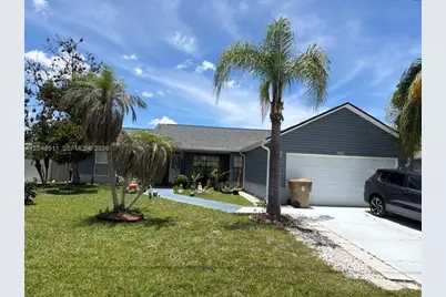 263 Cranbrook Dr, Kissimmee, FL 34758 - Photo 2