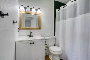 7389 W 18th Ave, Hialeah, FL 33014 - Photo 8