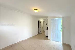 2461 NW 5th St, Miami, FL 33125 - Photo 2